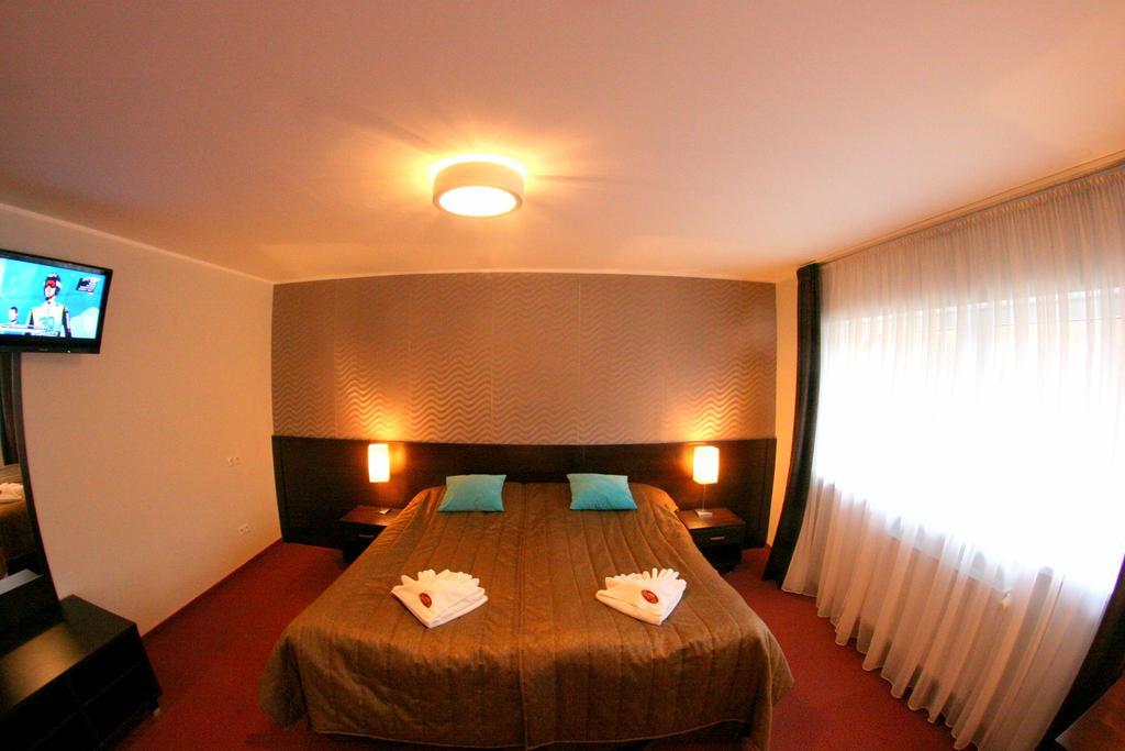 Hotel I Restauracja Złoty Las Kamer foto