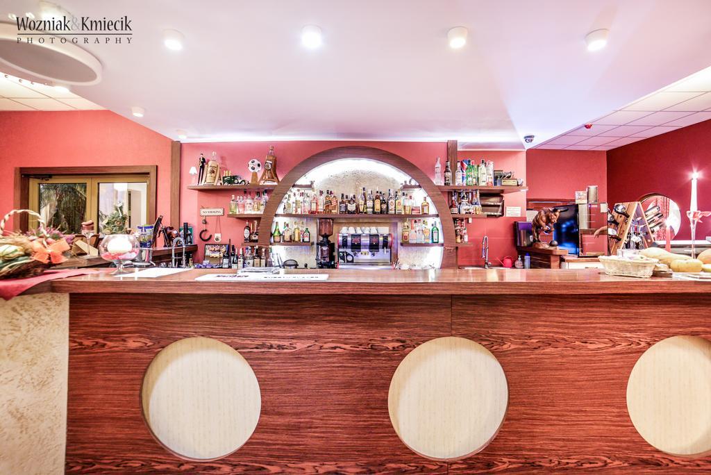 Hotel I Restauracja Złoty Las Buitenkant foto